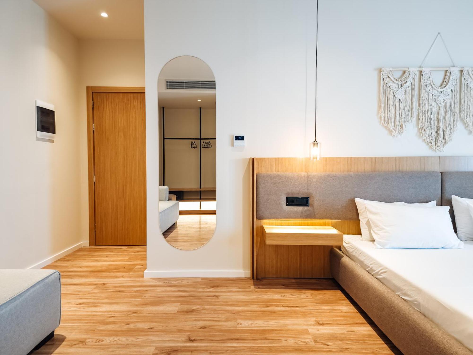 Sunset Shoreline - Sea View - Free Private Parking - Pool 4*