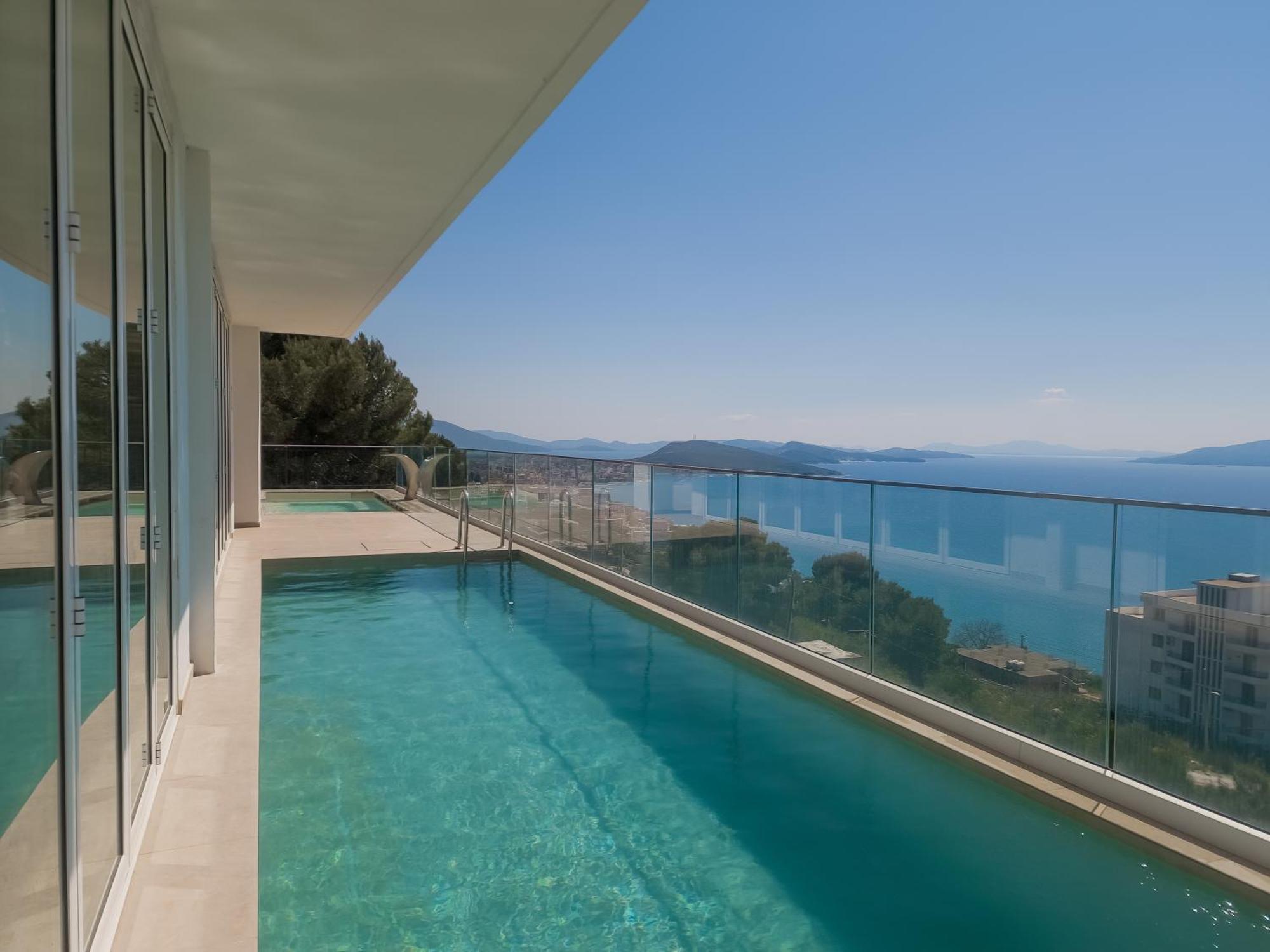 Hotel Sunset Shoreline - Sea View - Free Private Parking - Pool Sarande