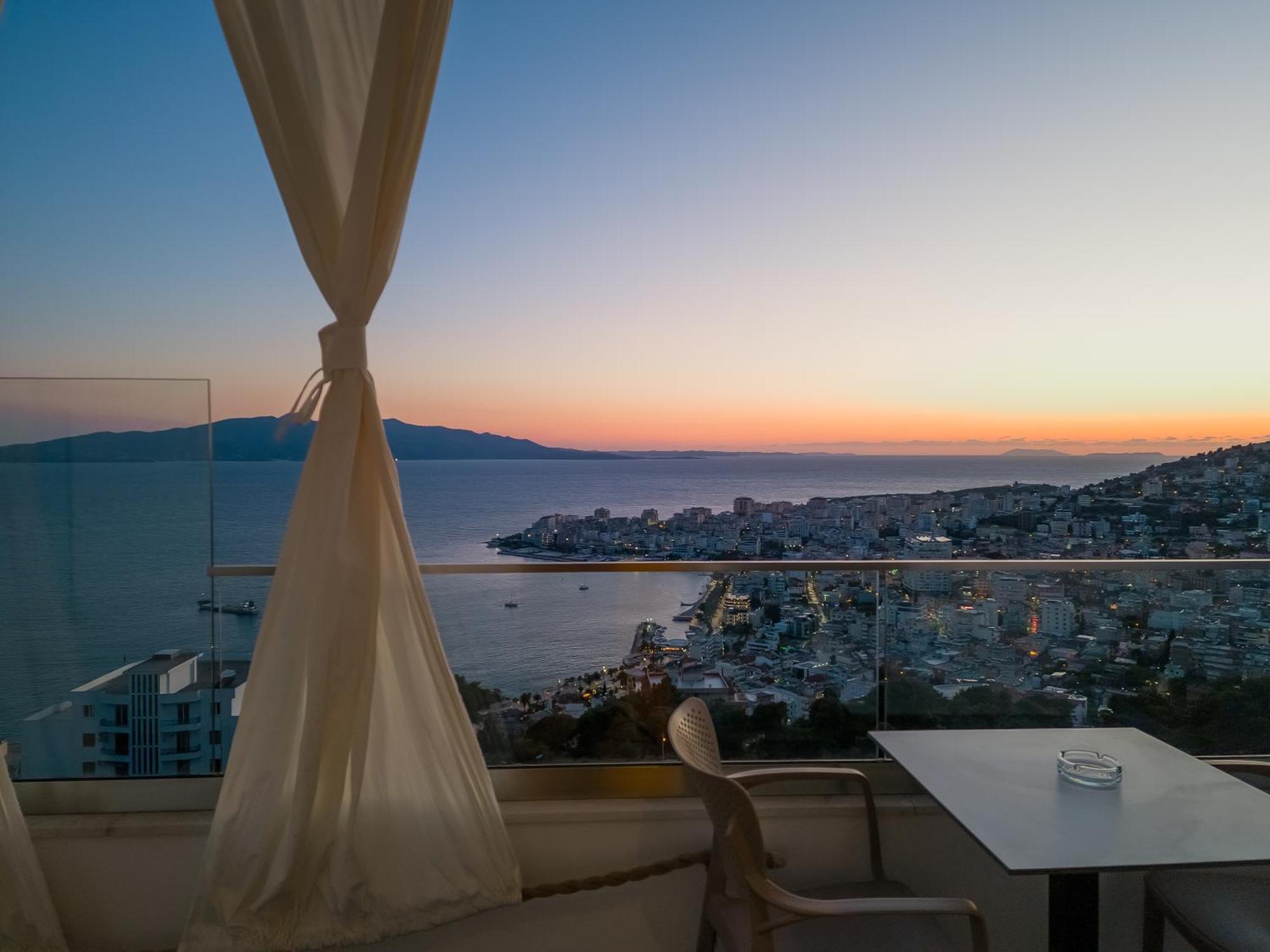 Sunset Shoreline - Sea View - Free Private Parking - Pool Hotel 4*