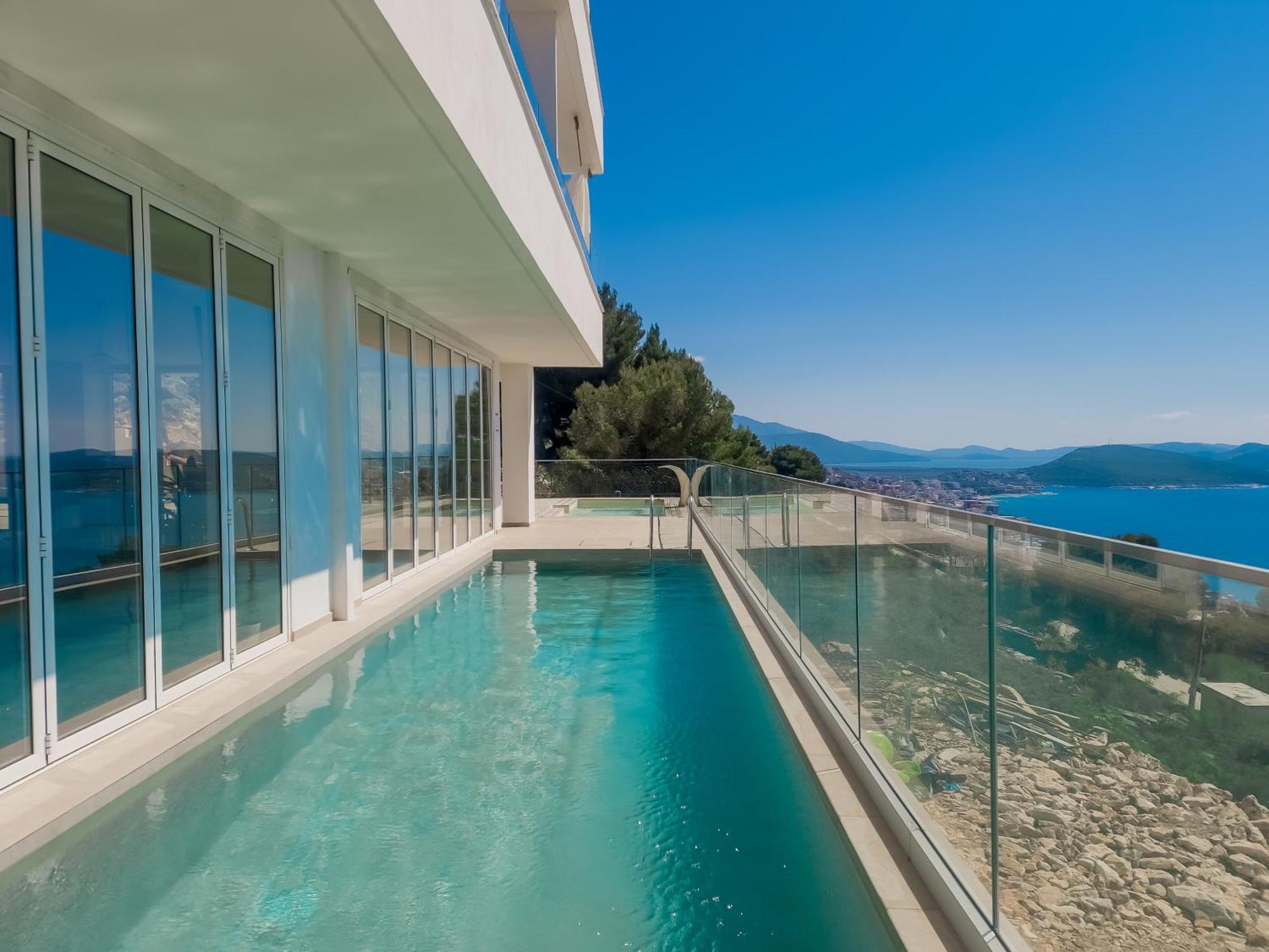 Sunset Shoreline - Sea View - Free Private Parking - Pool Hotel 4*