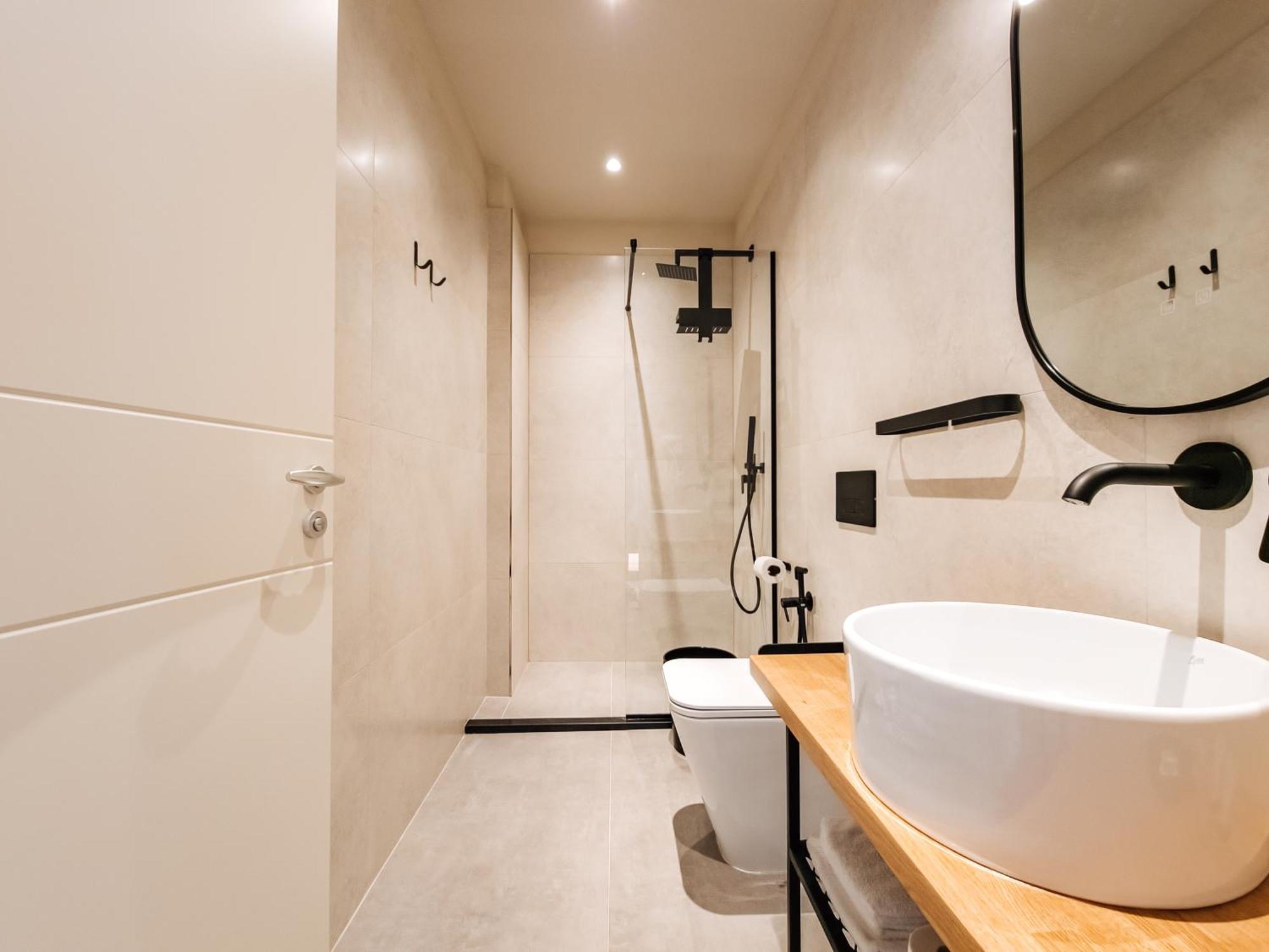 Hotel Sunset Shoreline - Sea View - Free Private Parking - Pool 4*