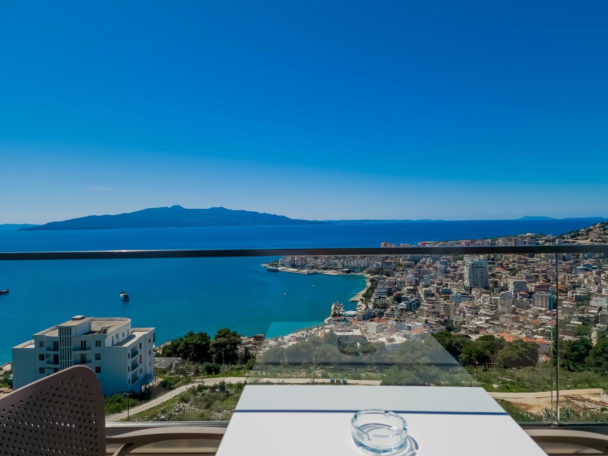 Sunset Shoreline - Sea View - Free Private Parking - Pool 4*