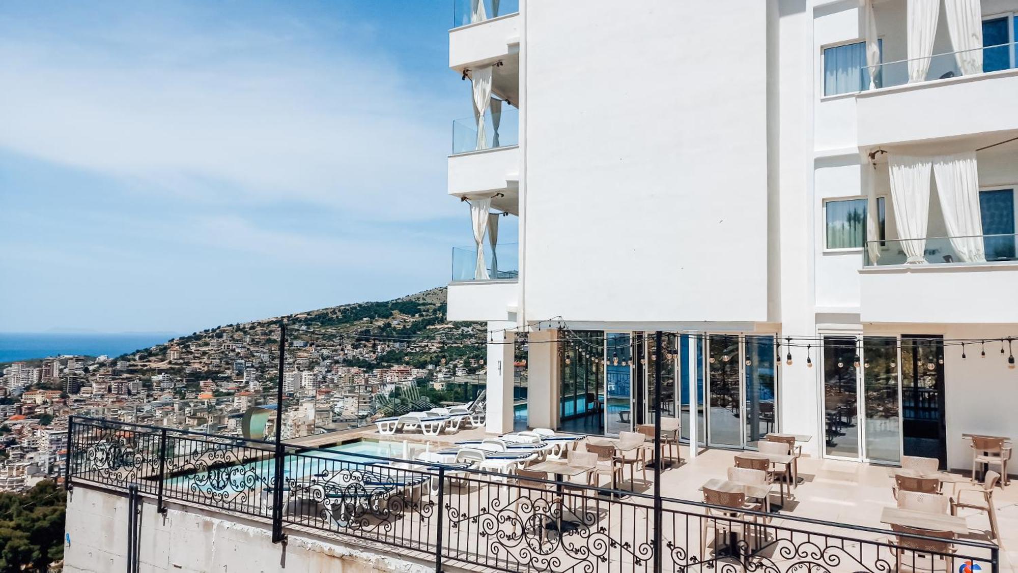 Sunset Shoreline - Sea View - Free Private Parking - Pool Hotel 4*